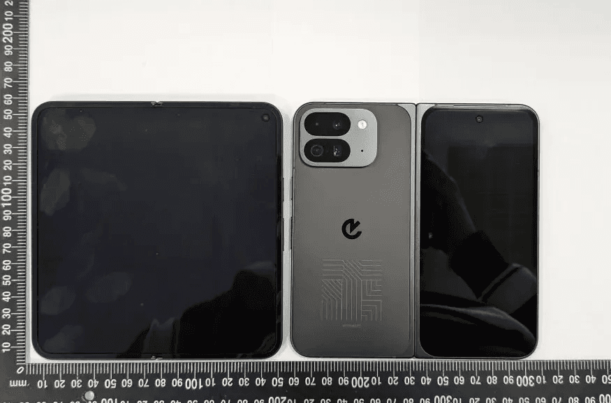 Google Pixel Fold 9 Pro view 2